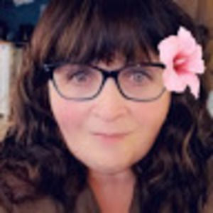 Meet your Posher, Debi